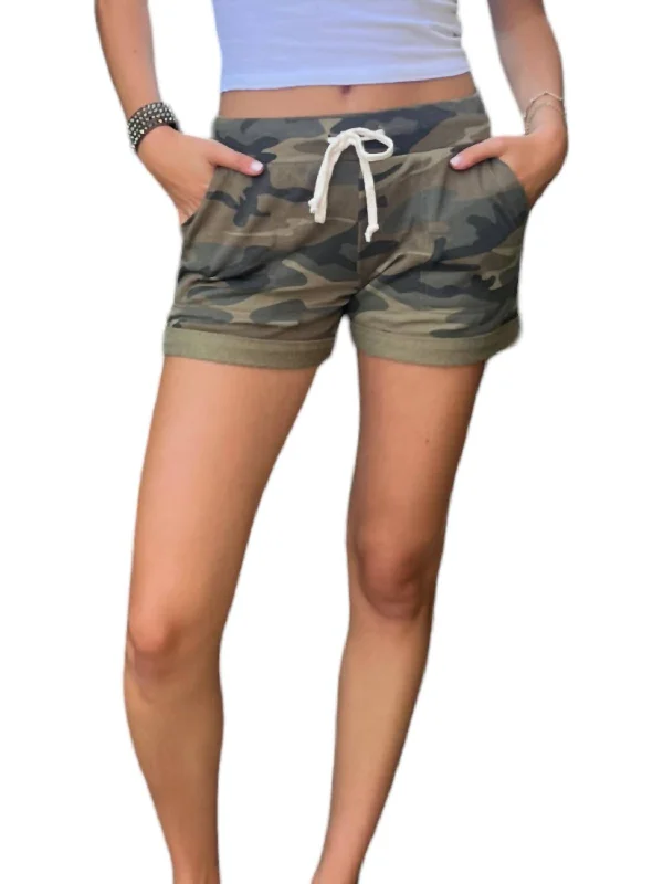 Printed Lounge Shorts In Camo