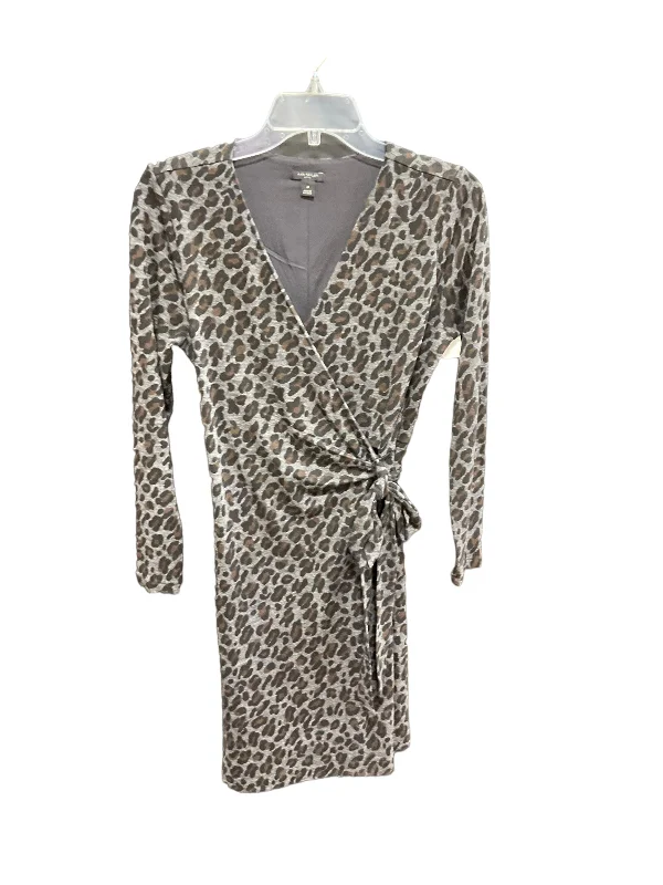 Dress Casual Short By Ann Taylor In Animal Print, Size: S