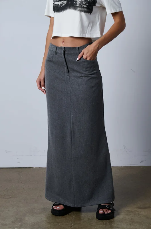 MINIMAL ELEGANCE WOVEN MAXI SKIRT