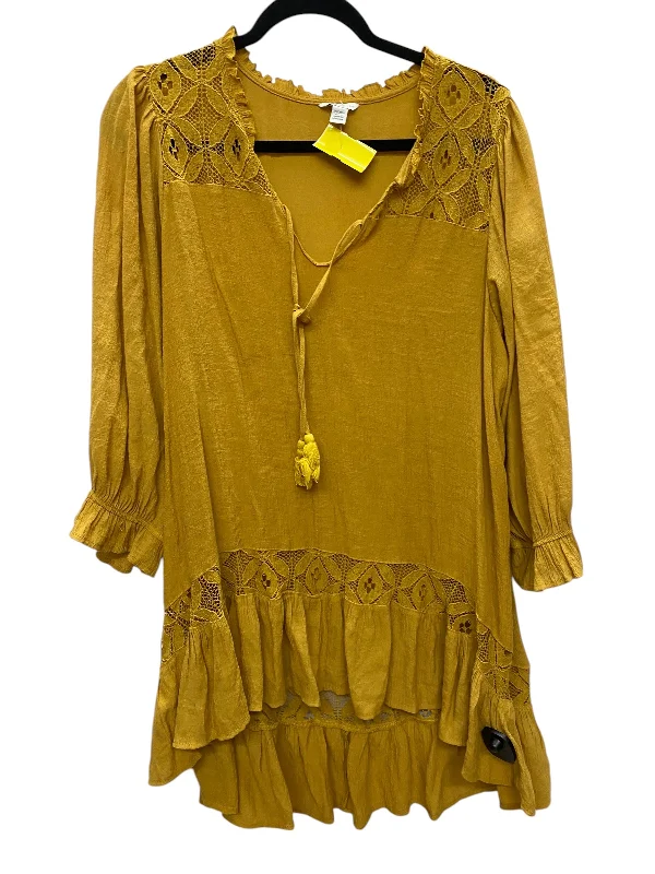 Tunic Long Sleeve By Cato In Yellow, Size: 1x