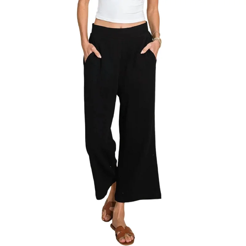 Bethany Gauze Capri Pants In Black