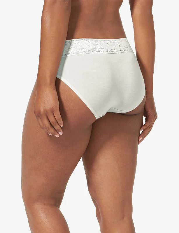 Coconut Milk Lace Waist