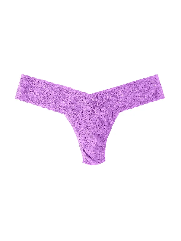 Signature Lace Low Rise Thong Candied Violet